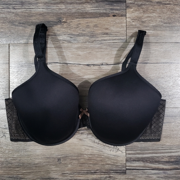 Chantelle Intimates & Sleepwear Chantelle Bra 32ddd Poshmark